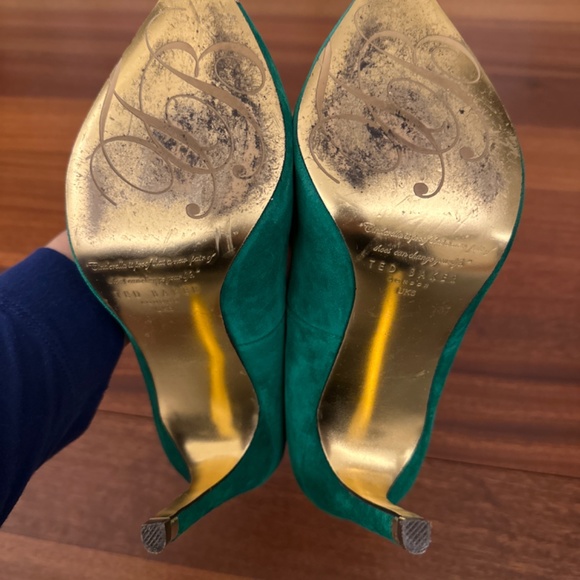 Emerald green heels - Picture 5 of 7